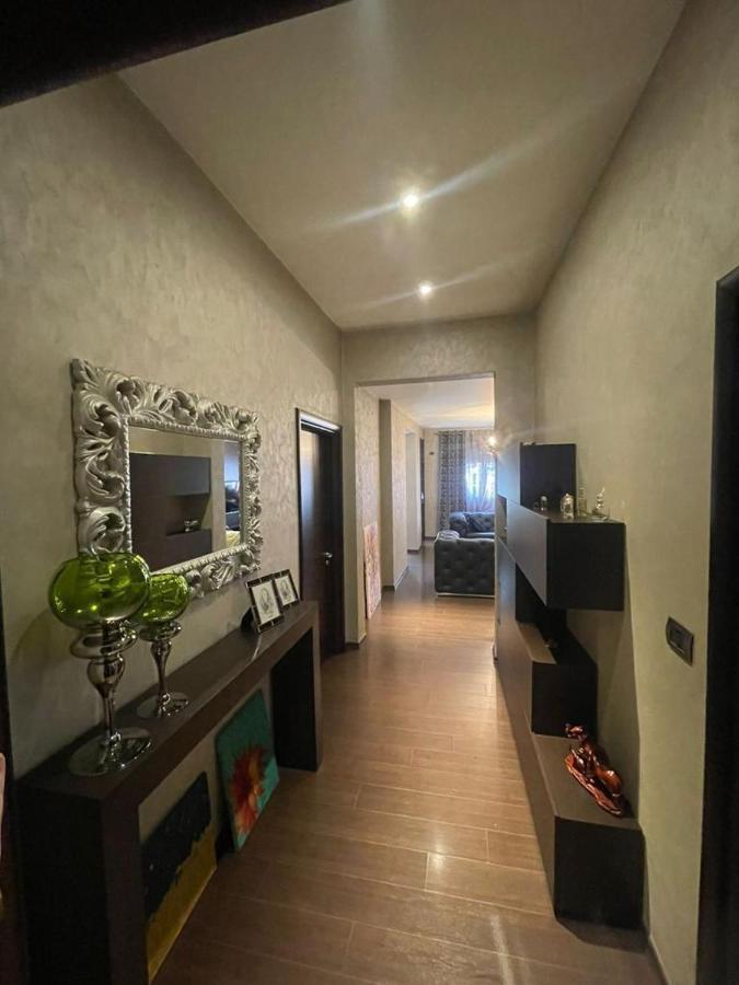 Luxury Apartment City Centre Тирана Экстерьер фото